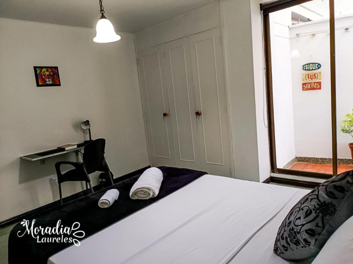 Moradia Laureles Privatunterkunft *